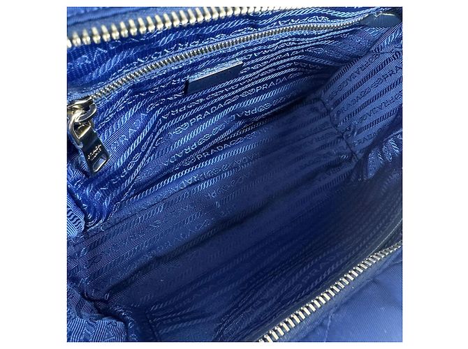 Borsa a tracolla in nylon blu scuro Prada - vista 5