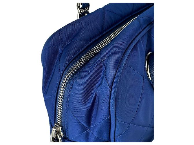 Borsa a tracolla in nylon blu scuro Prada - vista 6
