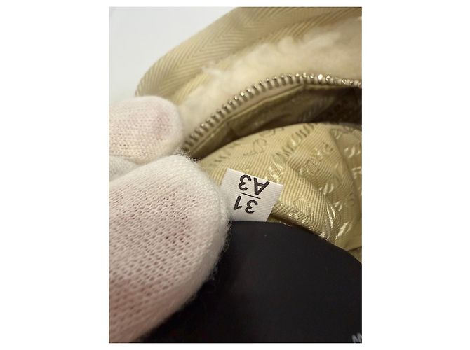 Prada Re-Edition 2000 Borsa in Lana e Cashmere Crudo - vista 11
