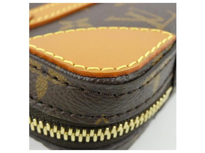 Louis Vuitton Monogram Soft Trunk Messenger PM M68494 Borsa a tracolla Marrone Monogramma - vista 3