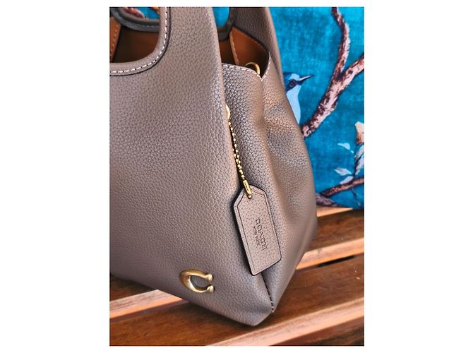 Borsa a tracolla in pelle grigia Coach Marrone Grigio - vista 3