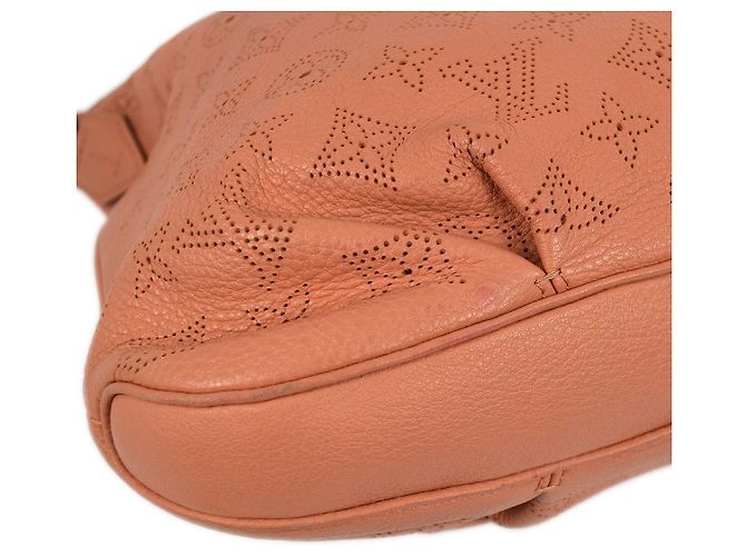 Louis Vuitton Selene Mahina Leather PM Pink - view 3