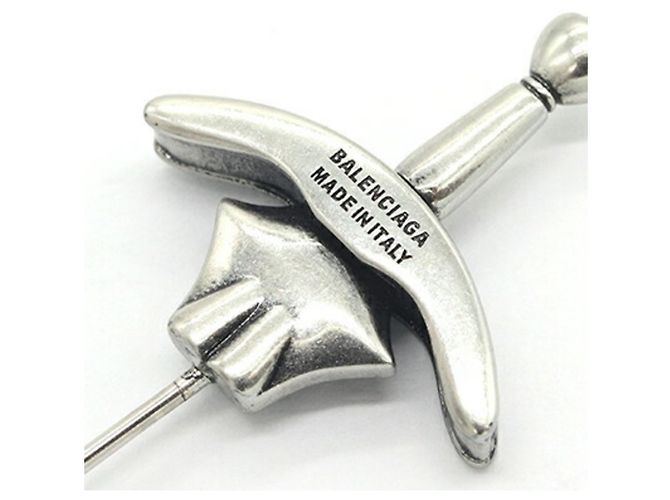 Broche épée gothique Balenciaga - vue 3