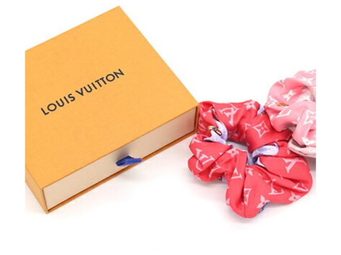 Set di scrunchie minimal Louis Vuitton Rosa - vista 4