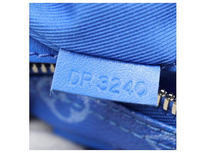 LOUIS VUITTON Monogram Clouds Keepall Bandouliere 50 Bag M45428 LV Auth 80910SAV Bianco Blu - vista 11