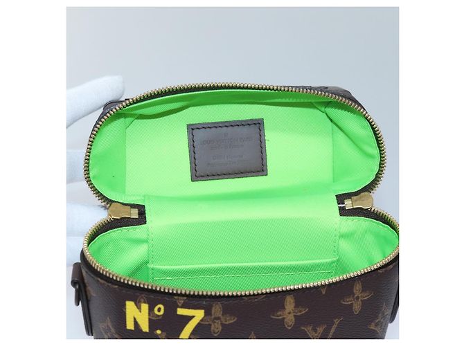 LOUIS VUITTON Bolso de Hombro Monogram Vertical Box M59664 LV Auth 82618SAM Monograma - vista 10