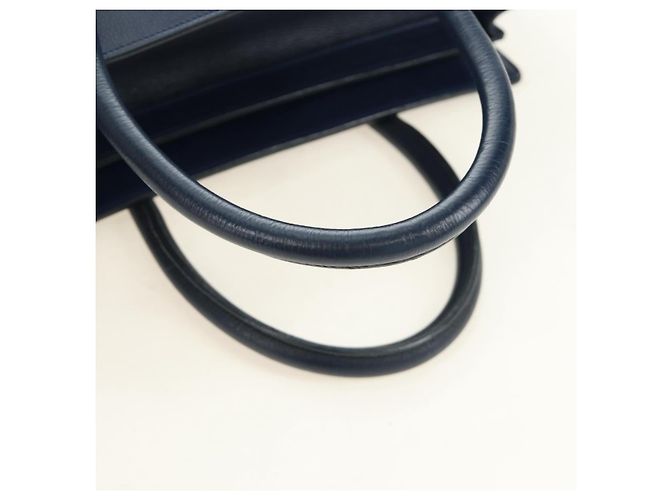 Céline Borsa CELINE Luggage Micro Shopper in pelle blu navy e oro Auth 184734V D'oro - Ansicht 7