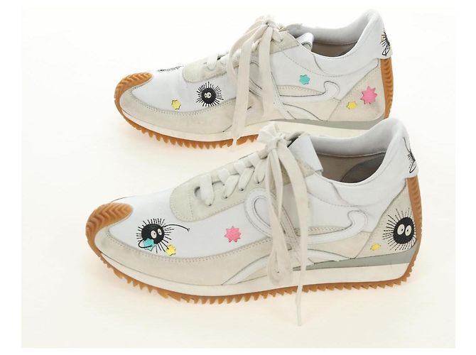 LOEWE Studio Ghibli Susuwatari Spirited Away Sneakers White Auth 167405SAM Bianco - vista 3