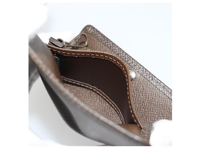 LOUIS VUITTON Taiga Multicles 4 Key Case Grizzly M30528 LV Auth 178406A Castaño - vista 22