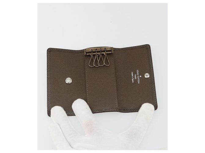 LOUIS VUITTON Taiga Multicles 4 Key Case Grizzly M30528 LV Auth 178406A Castaño - vista 8