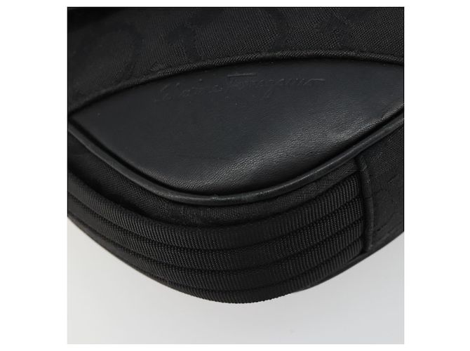 Borsa a tracolla Salvatore Ferragamo Gancini Canvas Nero Argento Auth bs35520 - vista 11