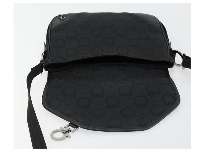 Borsa a tracolla Salvatore Ferragamo Gancini Canvas Nero Argento Auth bs35520 - vista 15