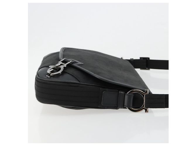 Borsa a tracolla Salvatore Ferragamo Gancini Canvas Nero Argento Auth bs35520 - vista 4