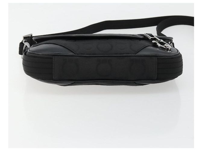 Borsa a tracolla Salvatore Ferragamo Gancini Canvas Nero Argento Auth bs35520 - vista 9