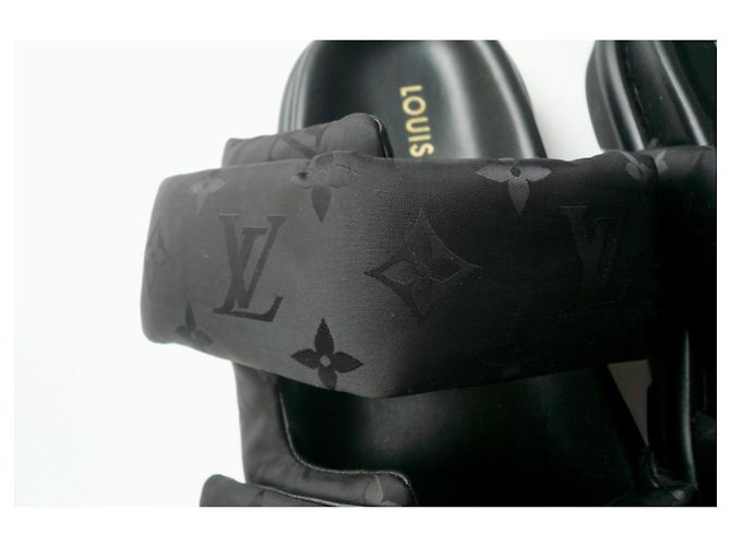Mules LOUIS VUITTON confort pool pillow T39 NUOVE Nero - vista 7