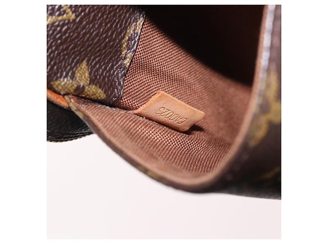 LOUIS VUITTON Monogram Pochette Gange Shoulder Bag M51870 LV Auth 185622 Monogramma - vista 12