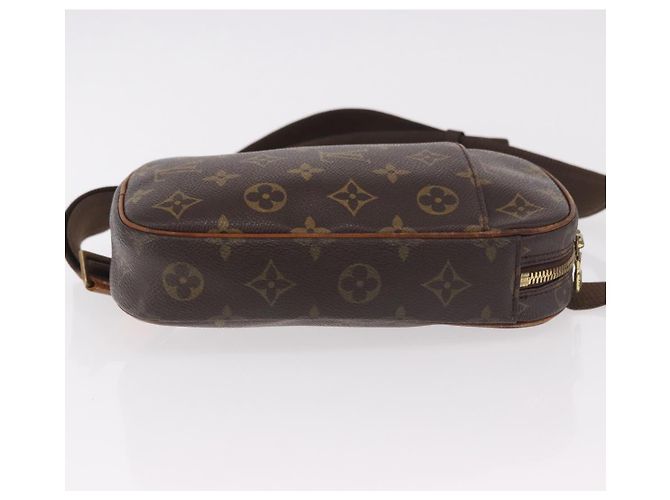 LOUIS VUITTON Monogram Pochette Gange Shoulder Bag M51870 LV Auth 185622 Monogramma - vista 3
