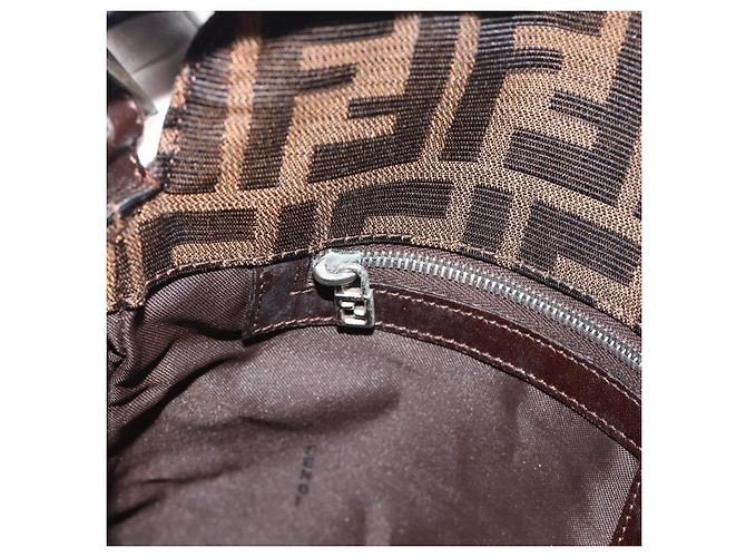 FENDI Zucca Canvas Mamma Baguette Shoulder Bag Black Brown Auth 185075V Marrone Nero - vista 19