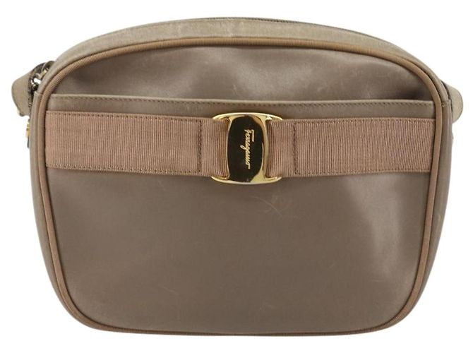 Bolsa de Ombro Salvatore Ferragamo Vala em Couro Bege Dourado Auth BA13281 - vista 2