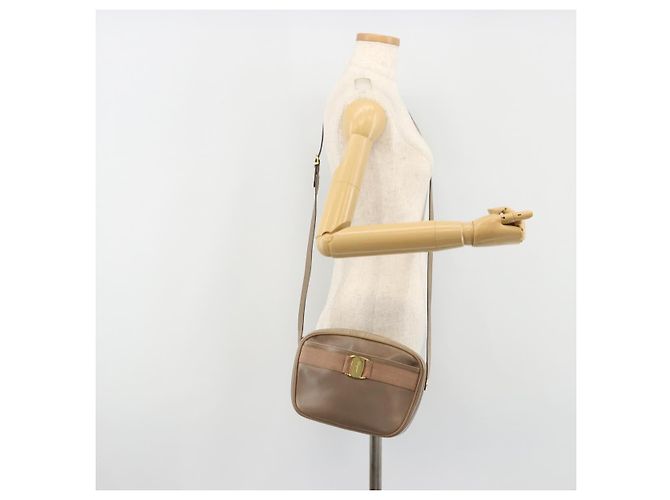 Bolsa de Ombro Salvatore Ferragamo Vala em Couro Bege Dourado Auth BA13281 - vista 24