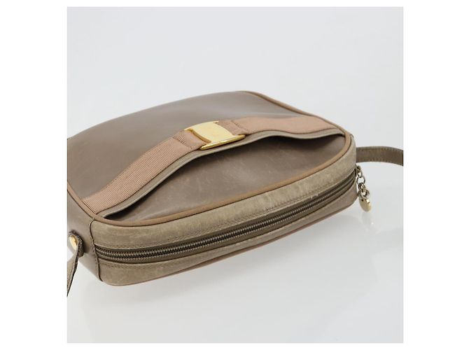 Bolsa de Ombro Salvatore Ferragamo Vala em Couro Bege Dourado Auth BA13281 - vista 6