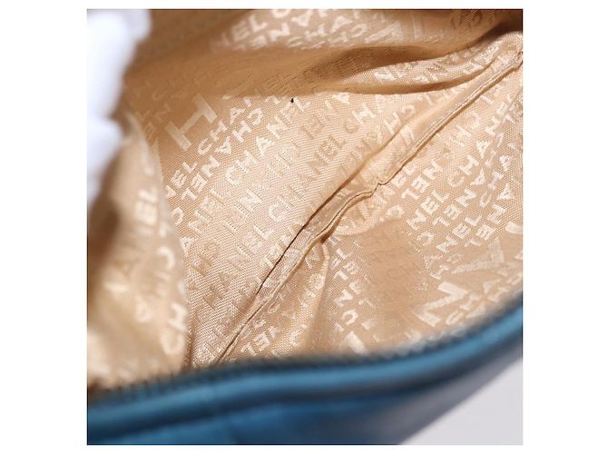 Bolsa de Alça de Corrente CHANEL em Pele de Cordeiro Azul e Ouro CC Auth 185410SAM Dourado - vista 10
