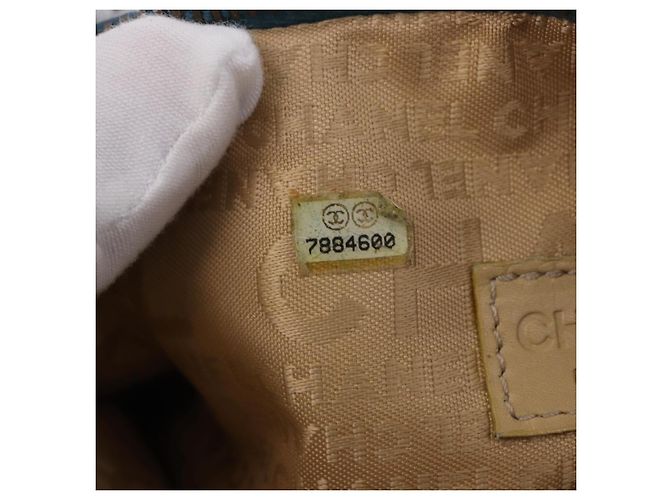 Bolsa de Alça de Corrente CHANEL em Pele de Cordeiro Azul e Ouro CC Auth 185410SAM Dourado - vista 11