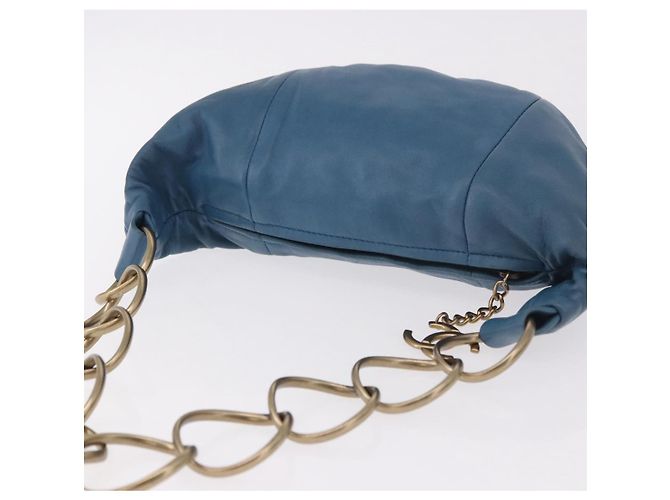 Bolsa de Alça de Corrente CHANEL em Pele de Cordeiro Azul e Ouro CC Auth 185410SAM Dourado - vista 6