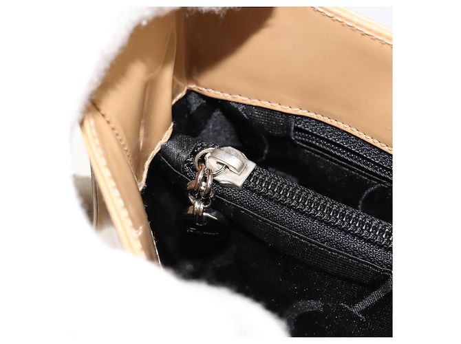 Borsa Salvatore Ferragamo Gancini in pelle vernice Beige Argento Auth BA13361A - vista 21
