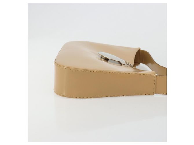 Borsa Salvatore Ferragamo Gancini in pelle vernice Beige Argento Auth BA13361A - vista 4