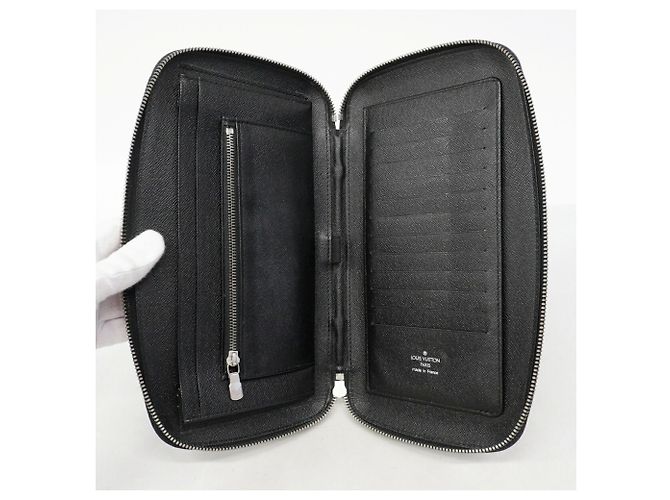 Organizer Cartera larga organizadora Louis Vuitton Taiga Gris - vista 4