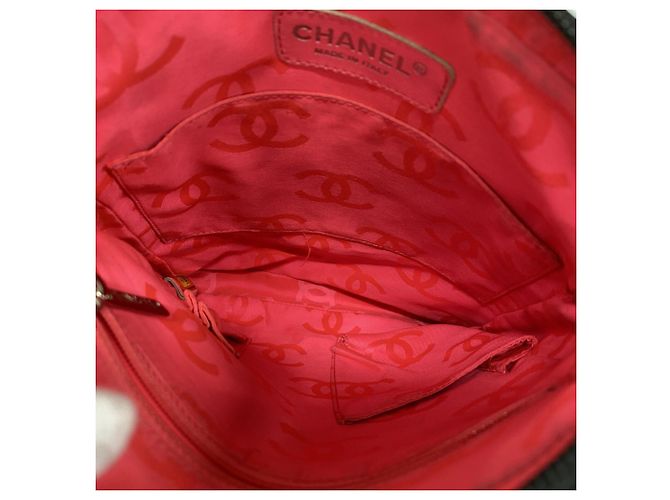 Borsa a tracolla Chanel Cambon in agnello Nero - vista 4