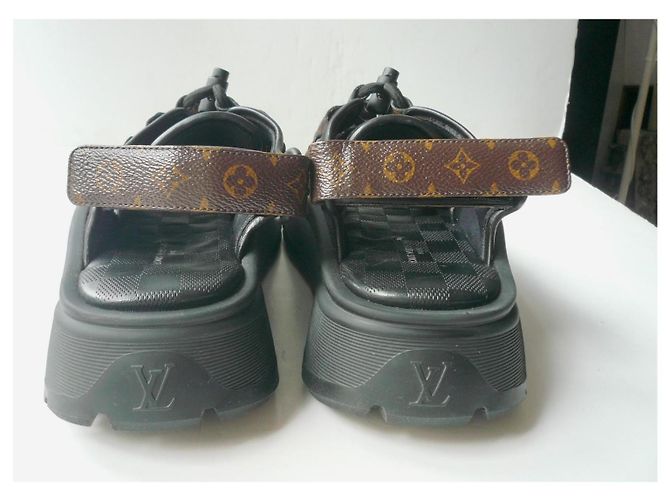 LOUIS VUITTON Sandali Chameleon comfort 39 NUOVI Marrone Nero Monogramma - vista 6