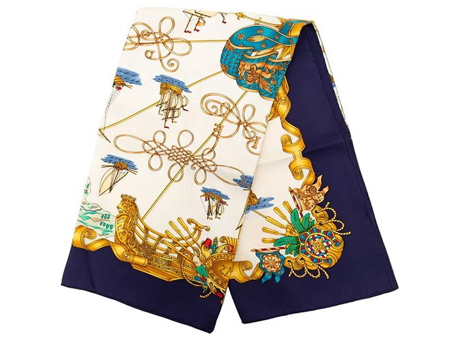 Hermès Hermes Carre 90 VOILES DE LUMIERE Sciarpa in seta Multicolore Blu navy - vista 2