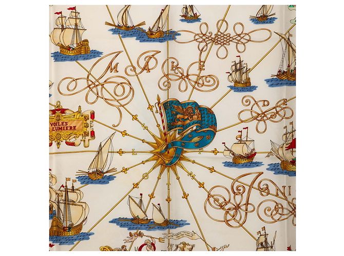 Hermès Hermes Carre 90 VOILES DE LUMIERE Sciarpa in seta Multicolore Blu navy - vista 5