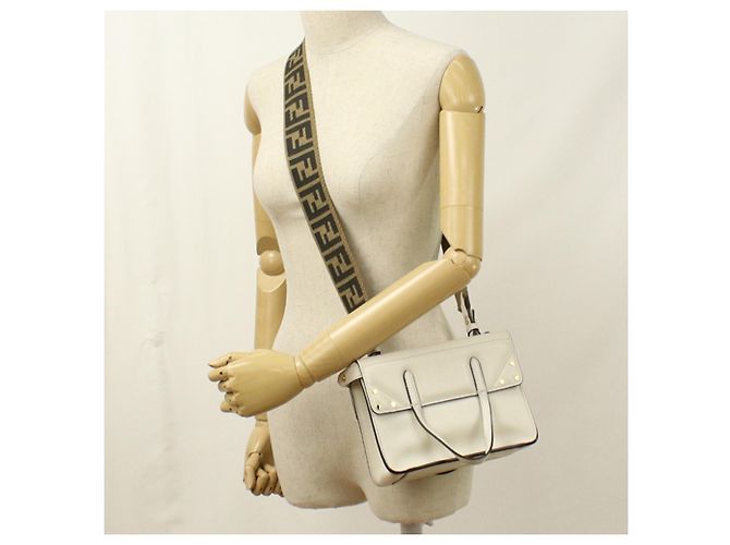 Fendi Tote Bag aus Elfenbeinfarbenem Kalbsleder Roh - Ansicht 12