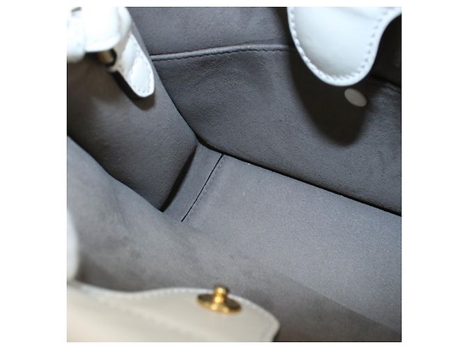 Fendi Tote Bag aus Elfenbeinfarbenem Kalbsleder Roh - Ansicht 4
