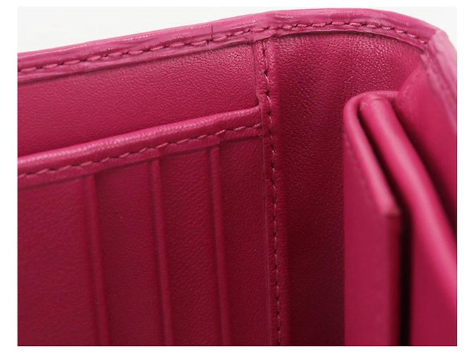 Prada Tri-fold Wallet aus rosa Leder Pink - Ansicht 7
