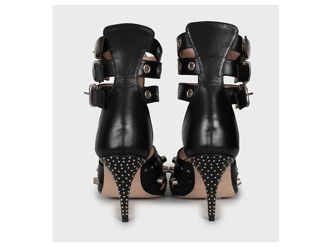 NWB Eleganti Gucci Sandali con zeppa in pelle nera con borchie Mis. 39 Usato - vista 4