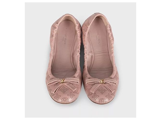 Louis Vuitton Pink Perforated Leather Flats - Größe 40 Gebraucht - Ansicht 2