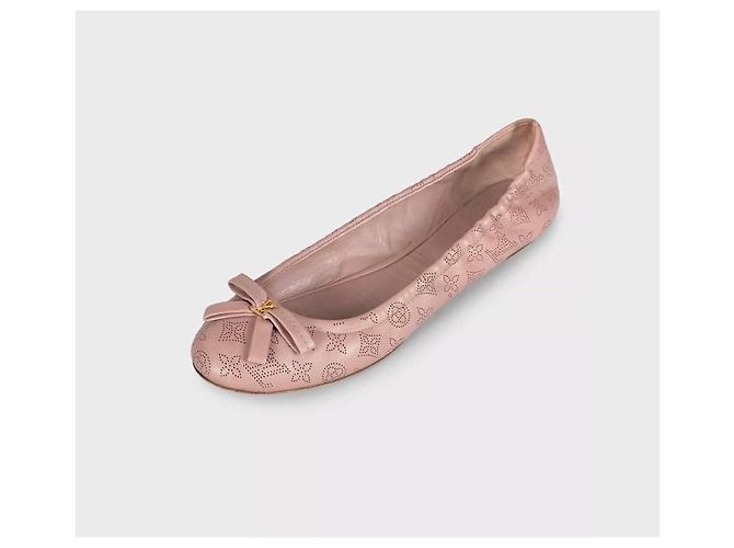 Louis Vuitton Pink Perforated Leather Flats - Größe 40 Gebraucht - Ansicht 3