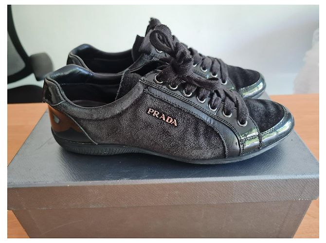 Sneakers Prada in pelle nera e scamosciata Nero - vista 2