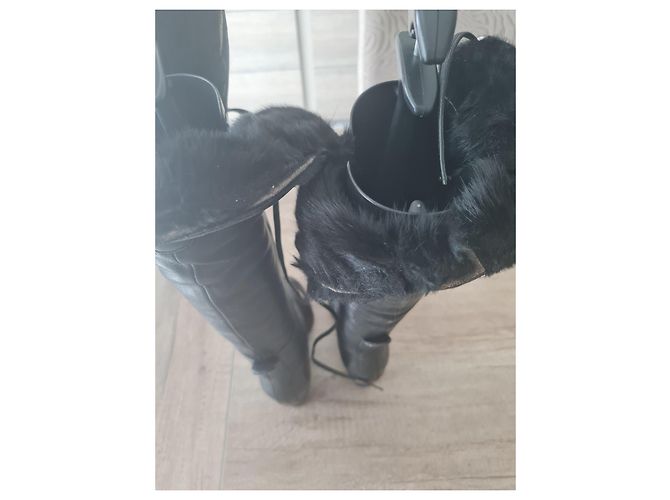 Stivali wedge Chanel in pelle nera e pelliccia Nero - vista 7