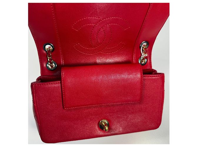 Chanel Classic Flap Bag Cuir Agneau Matelassé Rouge - vue 13