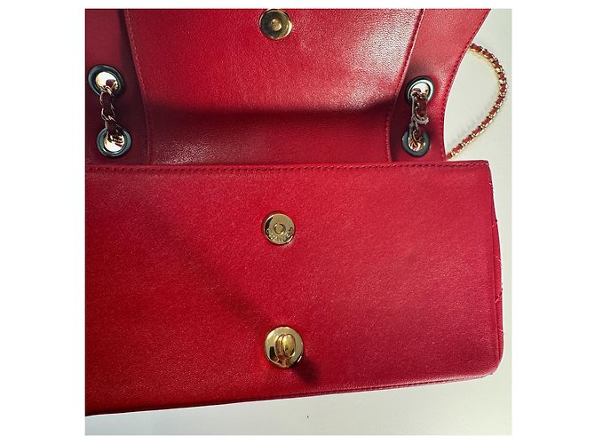 Chanel Classic Flap Bag Cuir Agneau Matelassé Rouge - vue 14