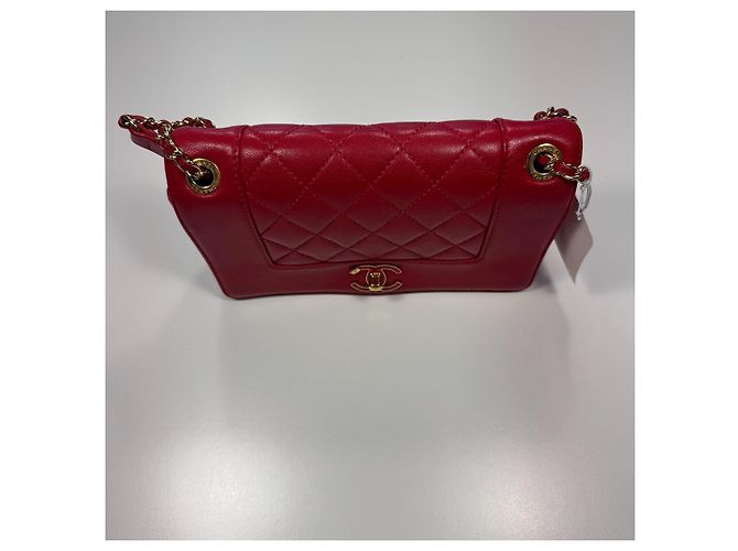 Chanel Classic Flap Bag Cuir Agneau Matelassé Rouge - vue 3