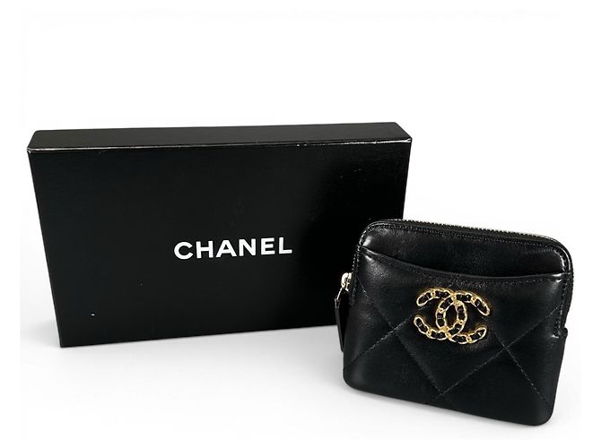 Monedero de piel de cordero Chanel Negro Dorado - vista 2