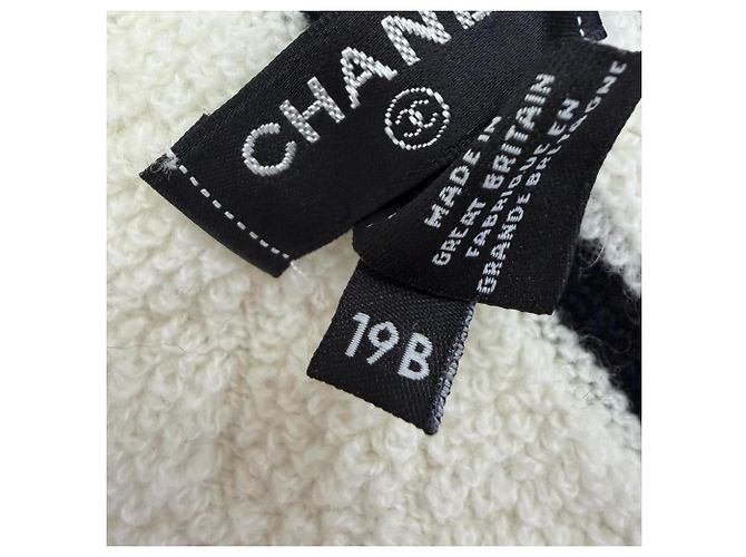 Sciarpa in cashmere Chanel 19B in bianco e nero - vista 8