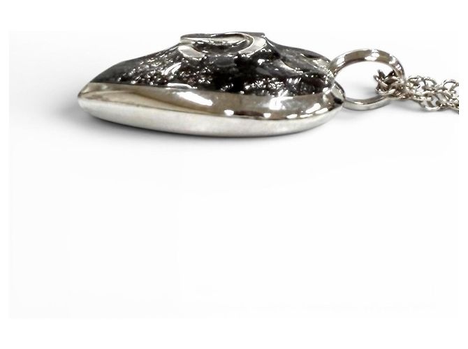 Collana in pizzo Chanel C24K Coco Mark Heart Nero Argento - vista 5