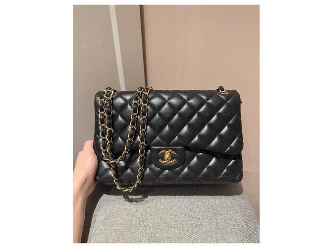 Timeless Borsa Chanel Classic Double Flap Jumbo in pelle nera Nero - vista 3